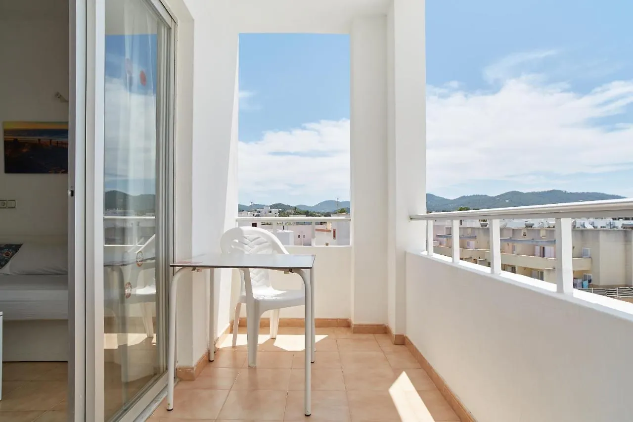 Apartamentos San Antonio Beach Aparthotel