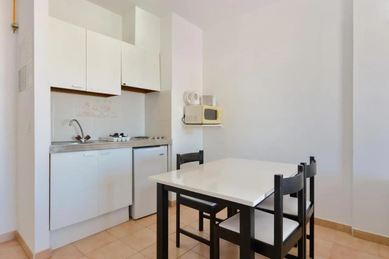 Appart hôtel Apartamentos San Antonio Beach