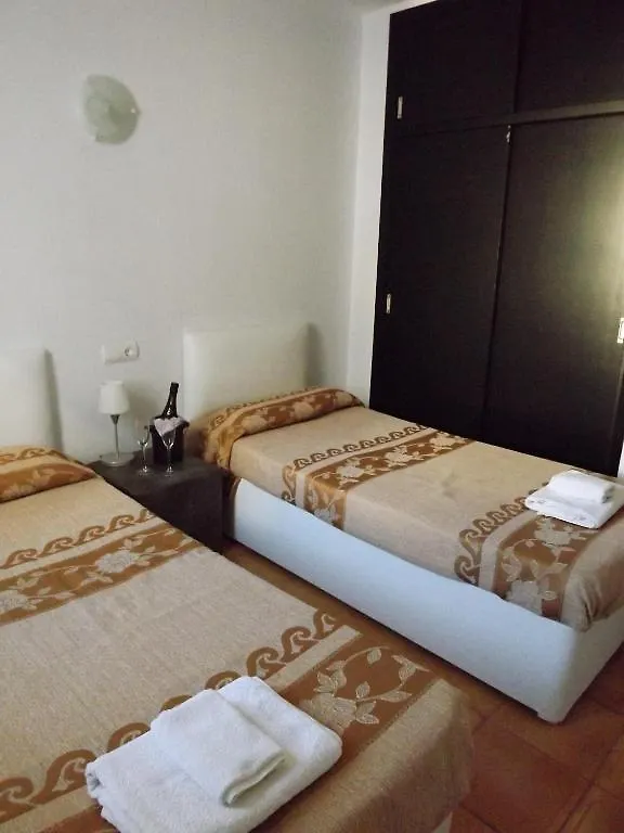 Apartamentos San Antonio Beach Appart hôtel