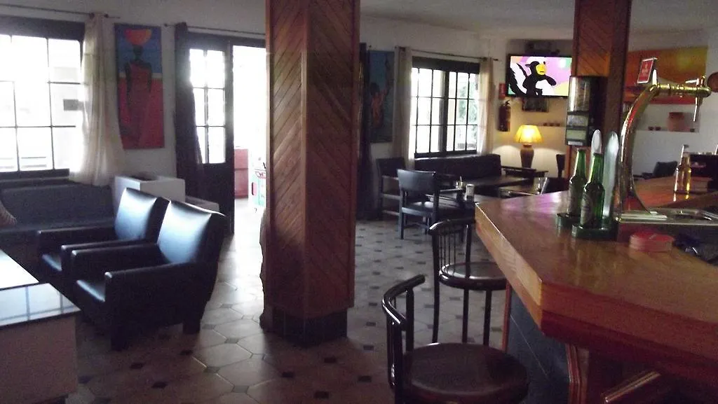Apartamentos San Antonio Beach 3*, Sant Antoni de Portmany Espagne