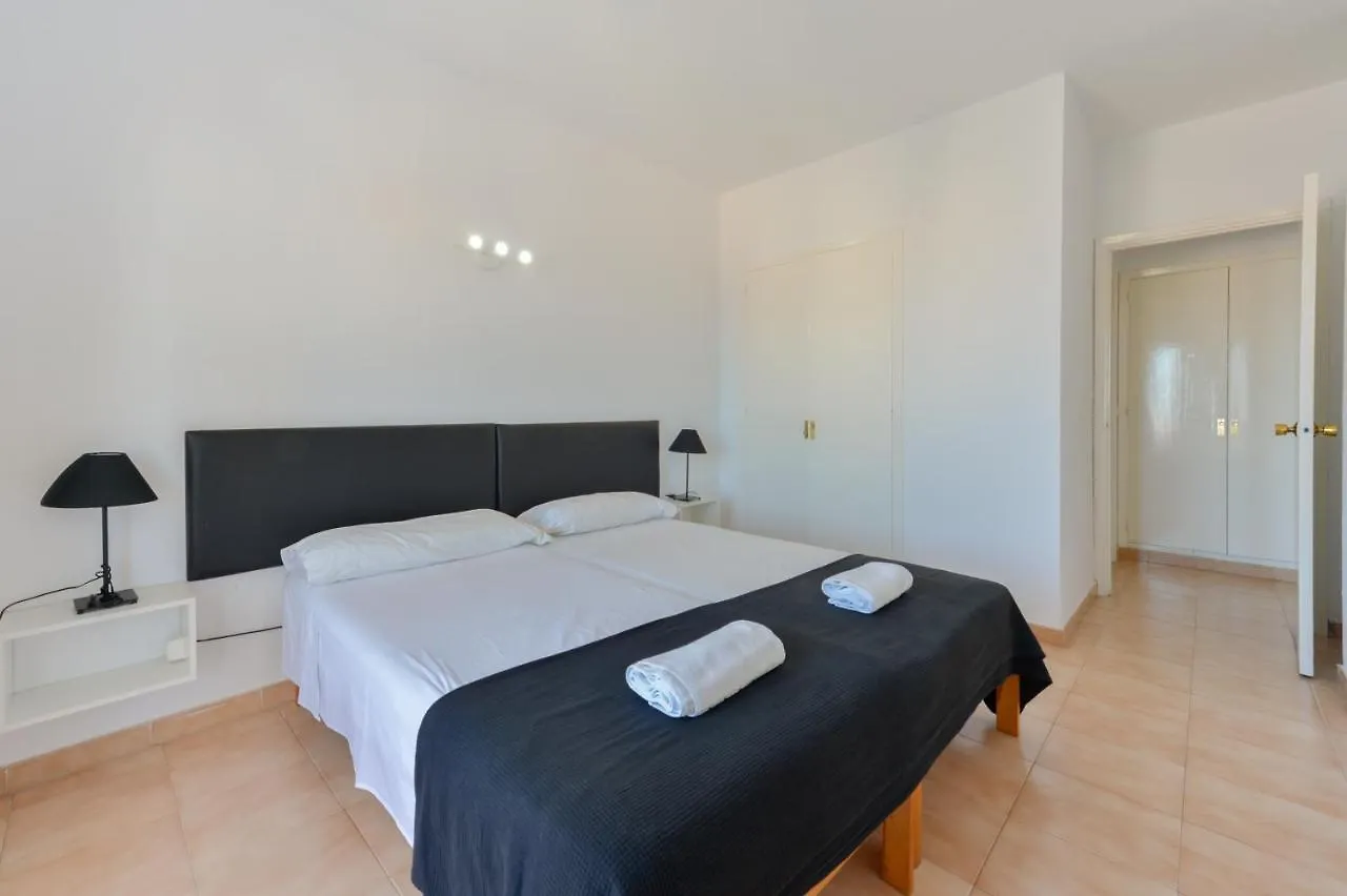 Apartamentos San Antonio Beach Ξενοδοχείο με διαμερίσματα