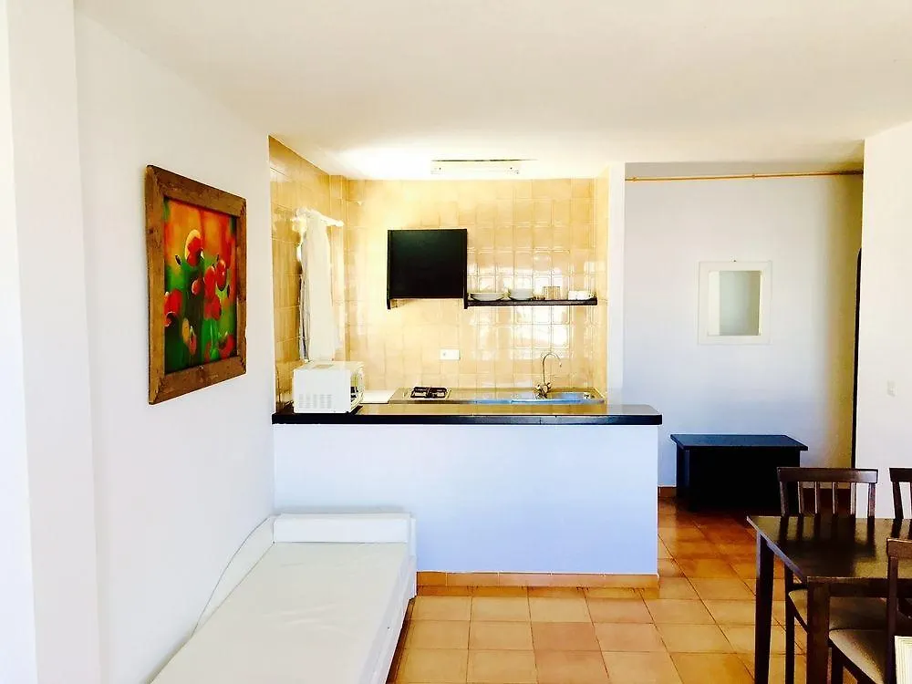 Apartamentos San Antonio Beach Aparthotel