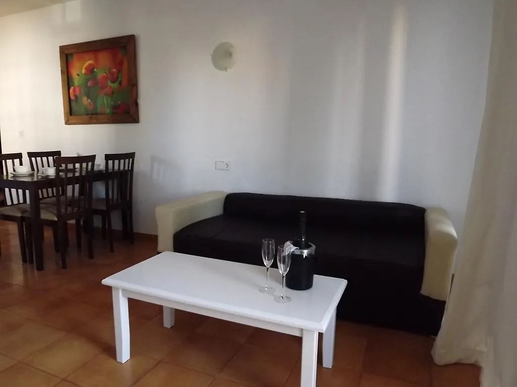 Apartamentos San Antonio Beach